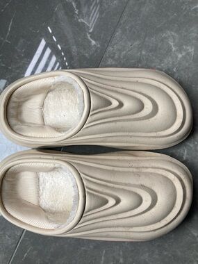 Kids Cozy Slip-On Faux Fur Lined Shoes in Cream